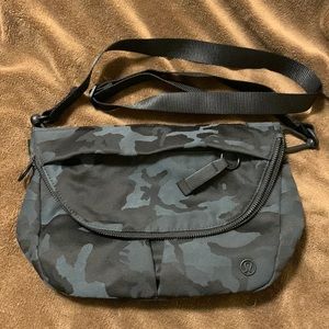 Lululemon All night festival bag jacquard camo cotton